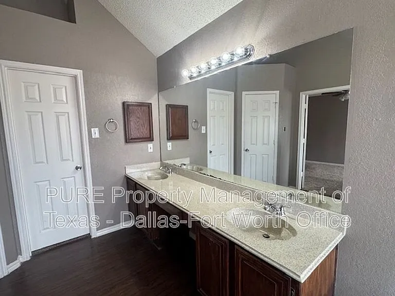 1404 Straus Rd — Photo 19
