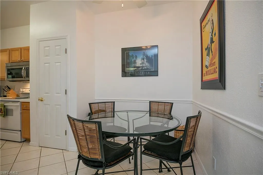 2 bed, 2.0 bath, 1417 sqft, $3,400 — Photo 3