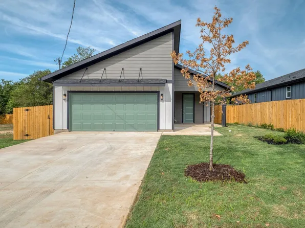 204 Washington St, Elgin, TX 78621