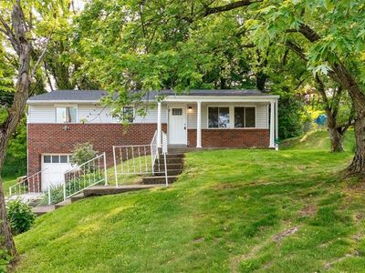213 Laura Lee Dr, Coraopolis, PA, 15108