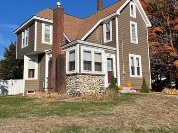 28 Nashua St, Ayer, MA 01432