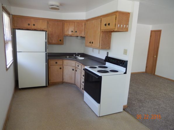 2121 W Bolivar Ave