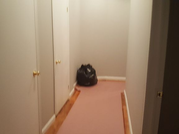 5th image of 662 E 21st St