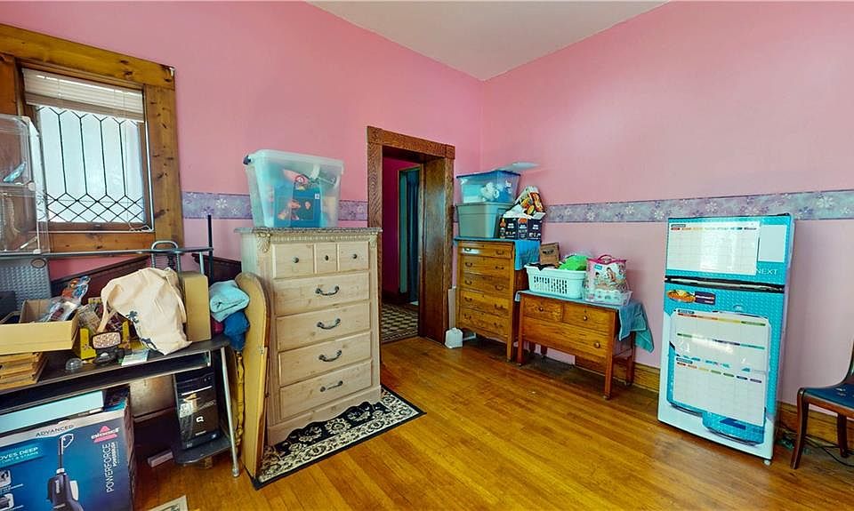 13th image of 537 N 8th St