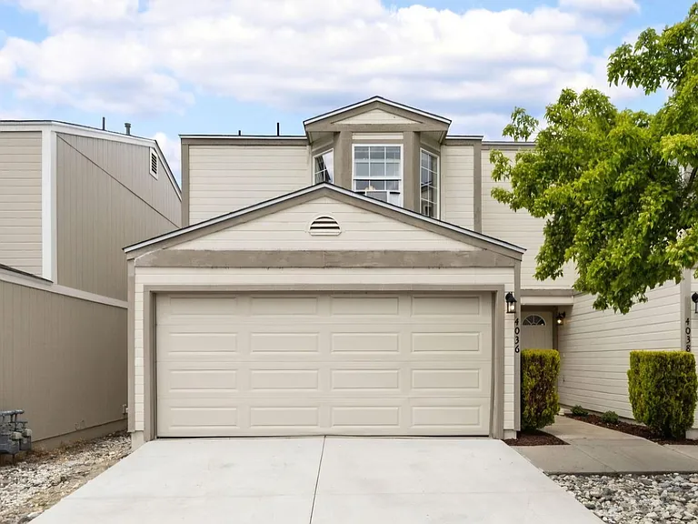 4036 Village Dr — Photo 19