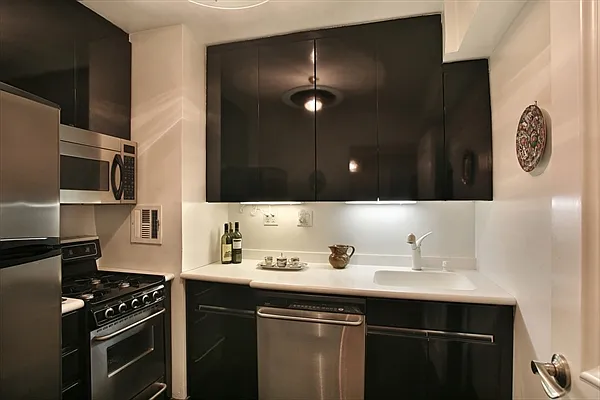 Sold by Citi Habitats | media 11