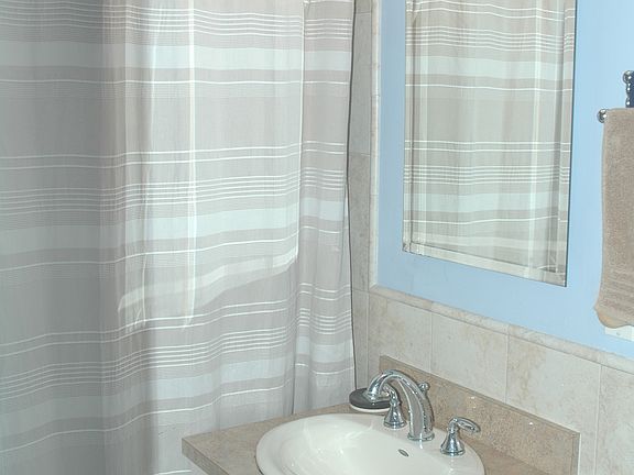 5th image of 21110 18th Ave APT 5J