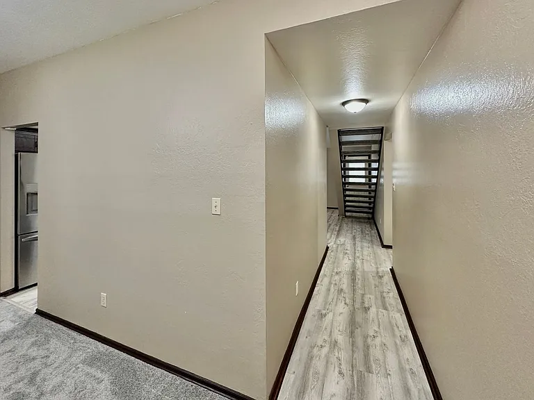 4 NW Havenshire Cir — Photo 4