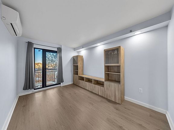4th image of 37-32 89th St #5B