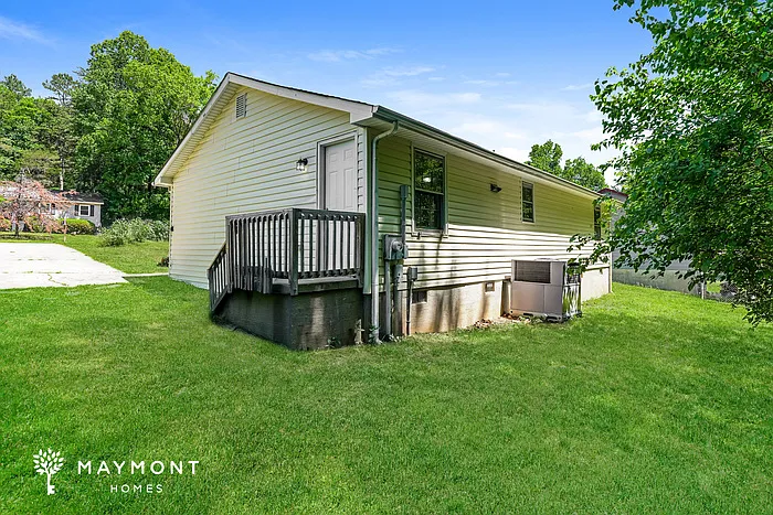 1404 Waterloo Dr — Photo 14