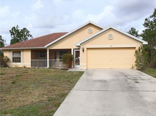 470 Willowbrook Dr, Lehigh Acres, FL 33972