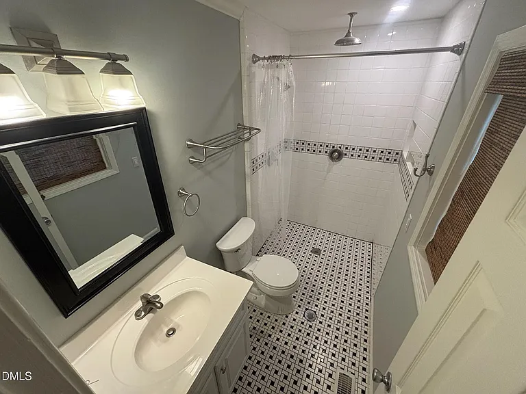 404 S Montreal Ct — Photo 61