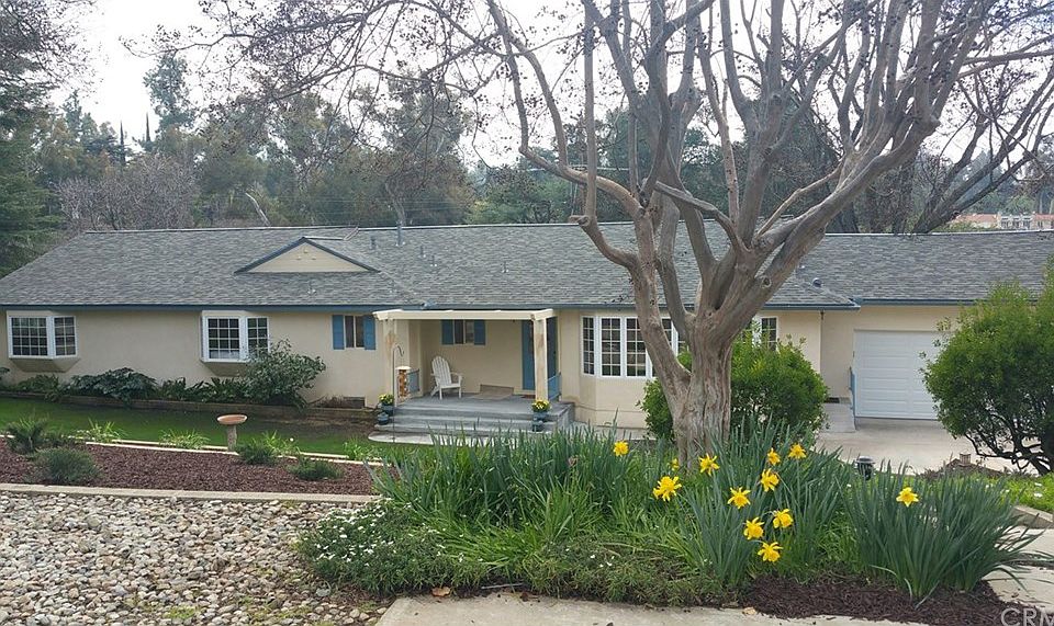 1st image of 420 Beverly Dr