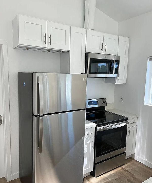 1st image of 2228 Conquista Ave