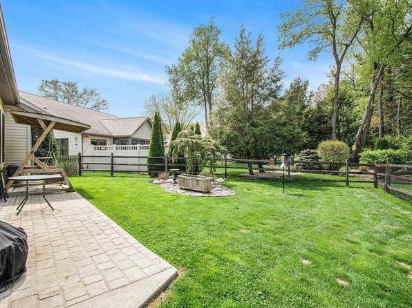 1607 Brookstone Ct, Elkhart, IN 46514