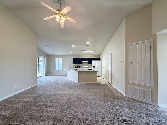 3rd image of 322 Mizzen Ln