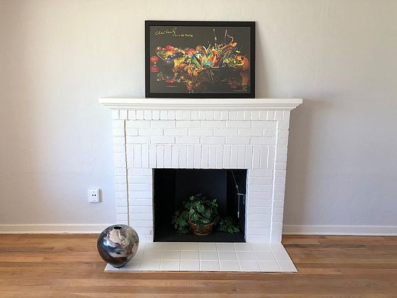 2nd image of 2323 Cottle Ave