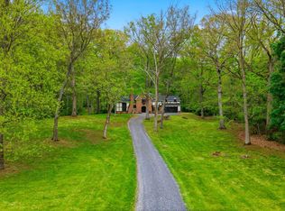 387 Weaver Ln, Martinsburg, WV 25403