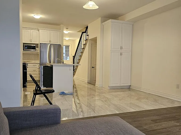 32 Donald Stewart Rd — Photo 1