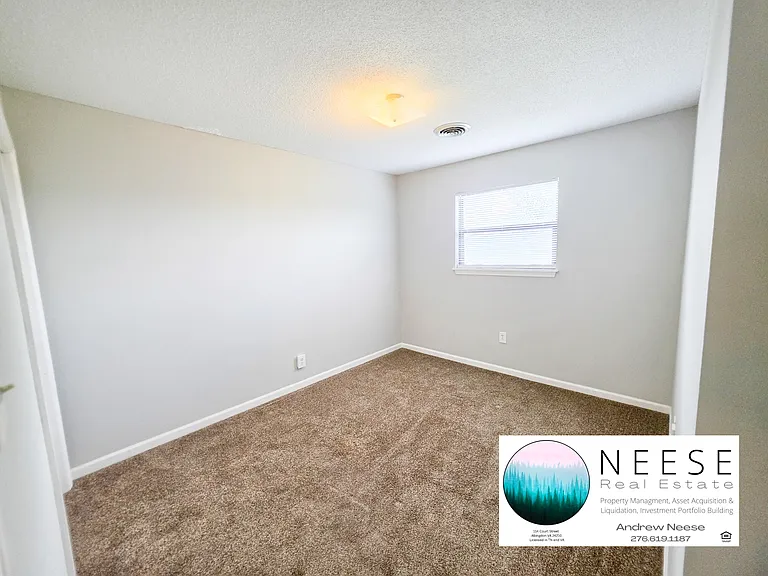 110 Ivy Ln #10 — Photo 15