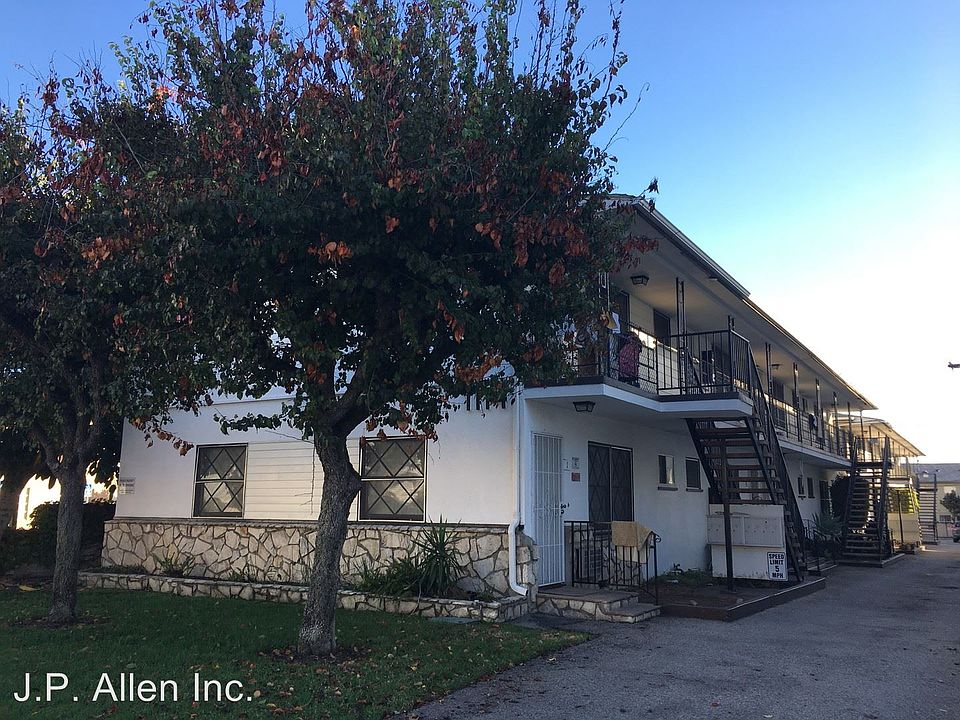 2nd image of 1114 E Wilson Ave APT 07