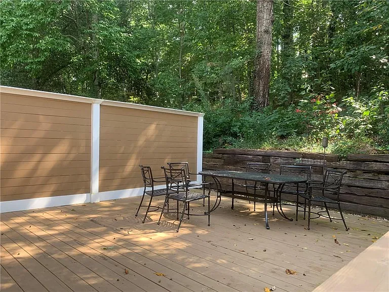 1652 Grist Mill Dr — Photo 15