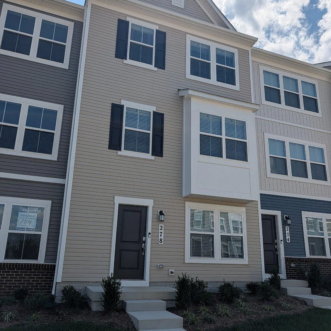 3 bed, 2.5 bath, 1794 sqft, $2,200 — Photo 1