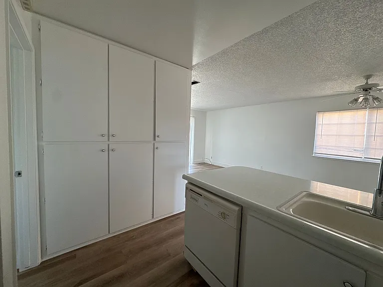 144 Brophy St #10017 — Photo 8