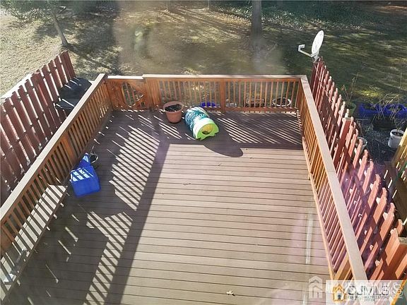 4th image of 20 Tiger Lilly Ct