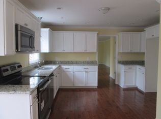 200 Huntington Ct, Macon, GA