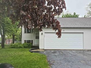 535 Ronald Lee Cir, Rio, WI 53960
