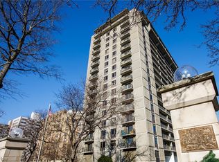 12500 Edgewater Dr APT 1604, Lakewood, OH
