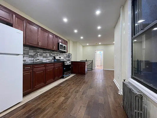 Rented by Coda Real Estate NYC | media 5