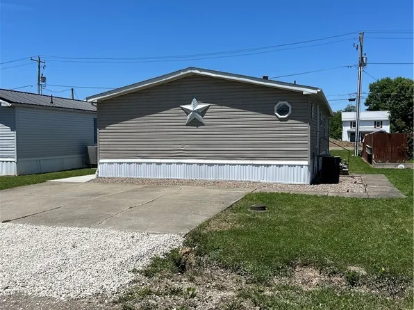 10193 Oakwood St, Byesville, OH 43723