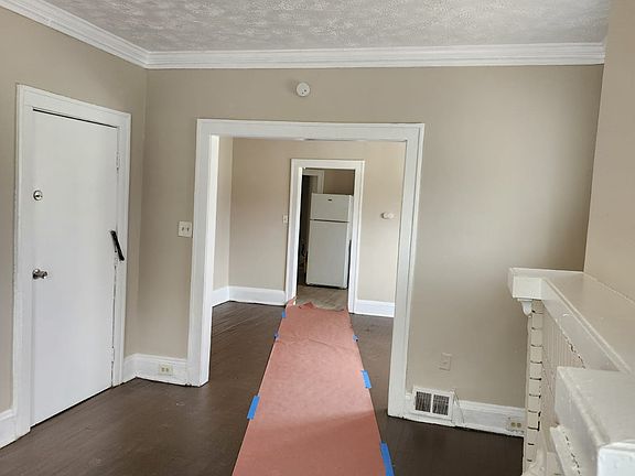3rd image of 12911 Brackland Ave #3