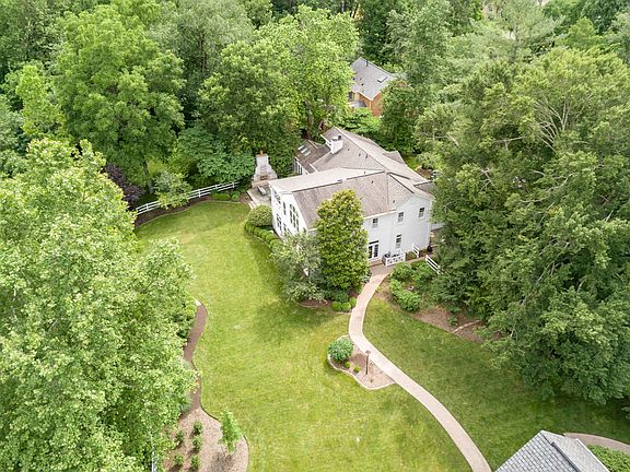 2nd image of 101 Michigan Dr