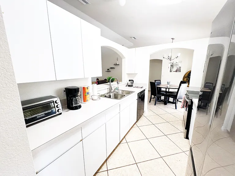 2727 Cherokee St — Photo 18