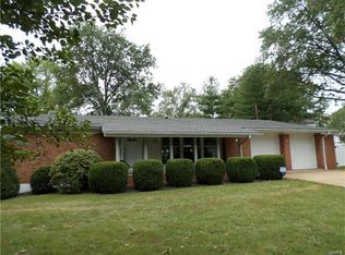 5002 Kempf Dr, Saint Louis, MO