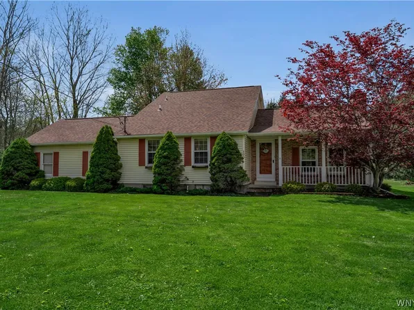 100 Three Rod Rd, Alden, NY 14004