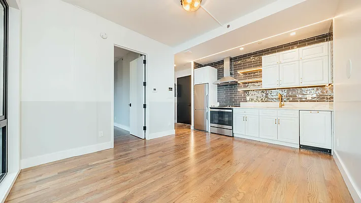 Rented by Nooklyn NYC LLC | media 46