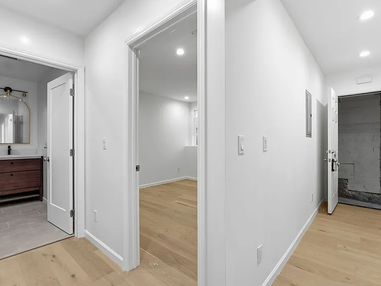 1221 Waller St #A — Photo 16