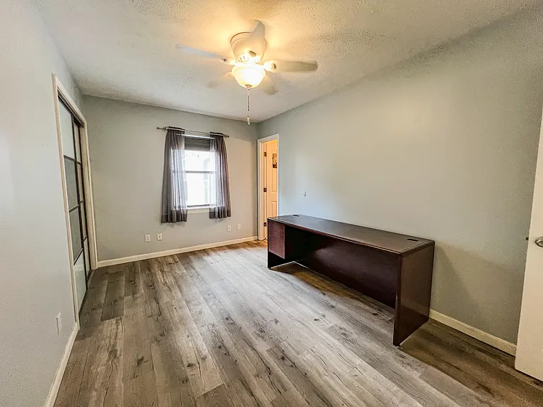 359 Mercedes Ave — Photo 7