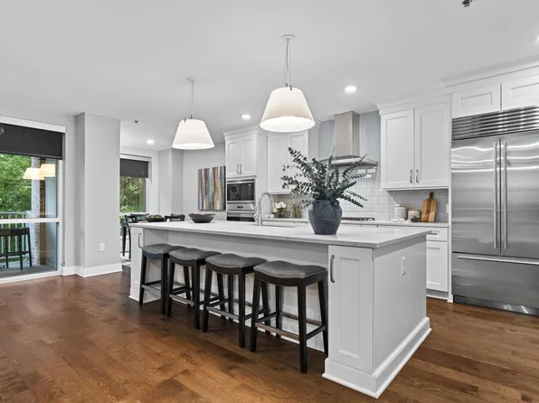 105 N Riverview St Unit 218, Dublin, OH 43017