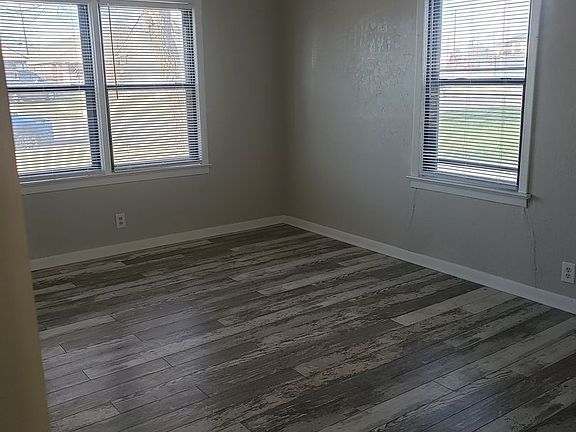 5th image of 2104 9th Ave