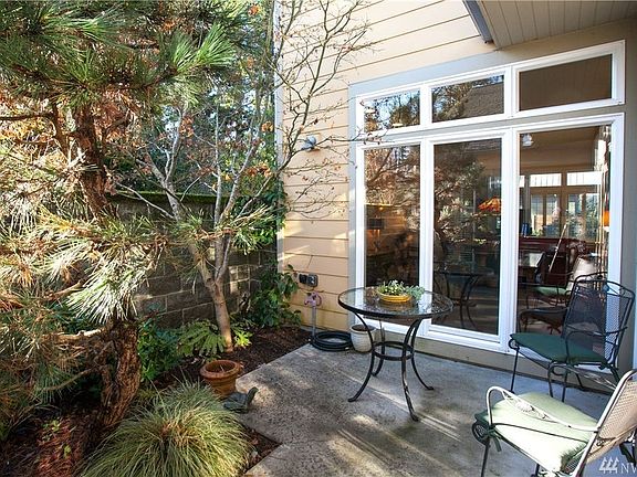 2nd image of 192 Wood Ave Sw #1