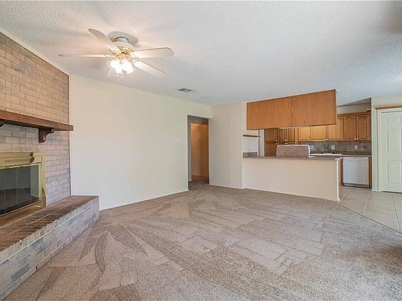 5th image of 1125 Dennis Dr