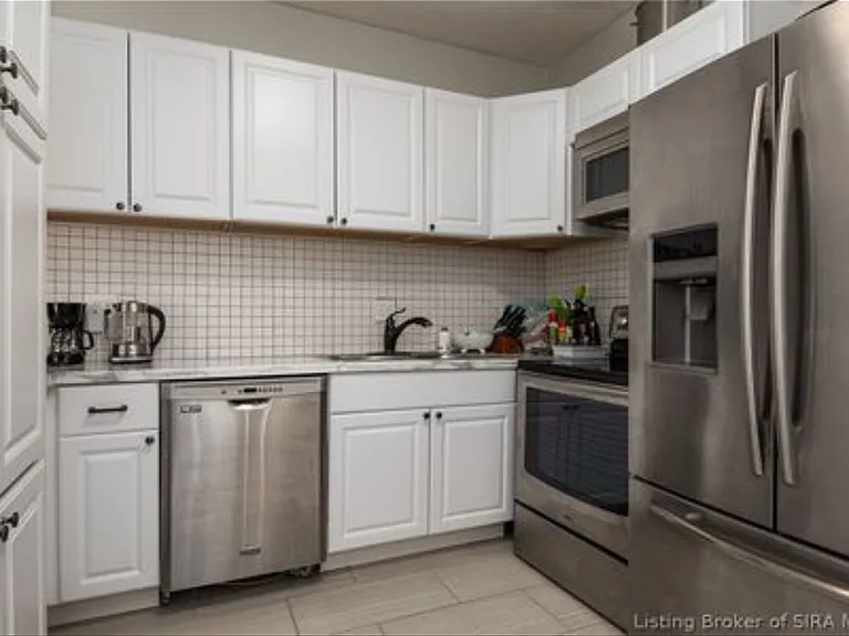 1728 E Spring St — Photo 7