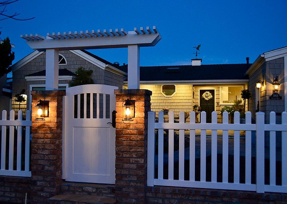 New Gate and Privacy Wall