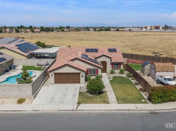 6814 Clear Water Creek Way, Bakersfield, CA 93311
