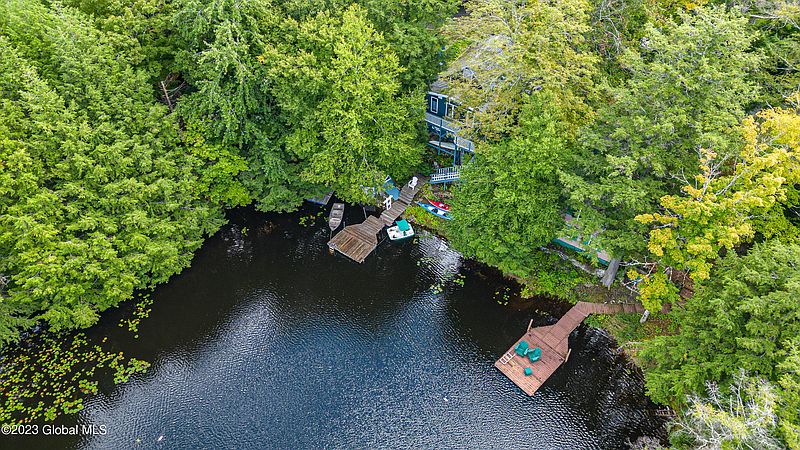 3rd image of 72 Lake Camp Way